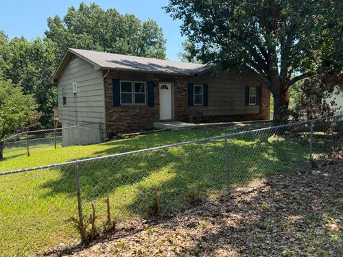 2208 Lynn Dr, West Plains, MO, 65775-1652 | Card Image