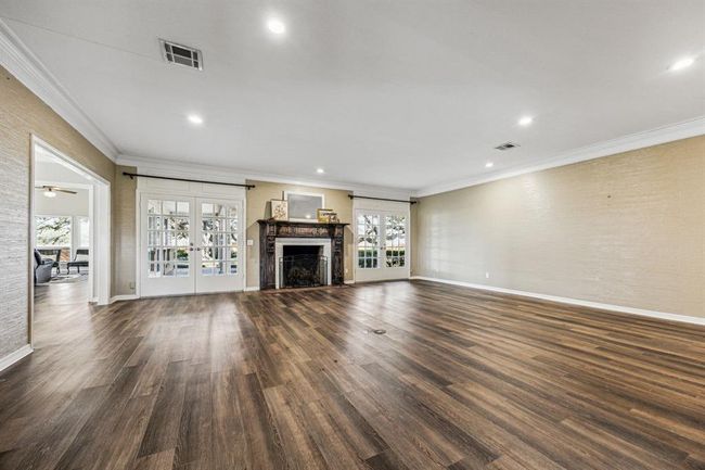 1014 River Plant Rd, Home with 3 bedrooms, 3 bathrooms and null parking in Eagle Lake TX | Image 9