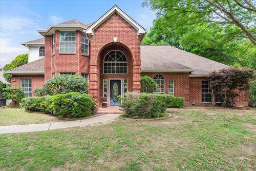 6519 Redstone Ct, Arlington, TX, 76001-8108 | Card Image