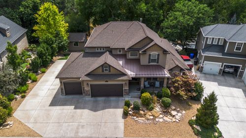 69 W Grove Creek Cir, Farmington, UT, 84025-4732 | Card Image