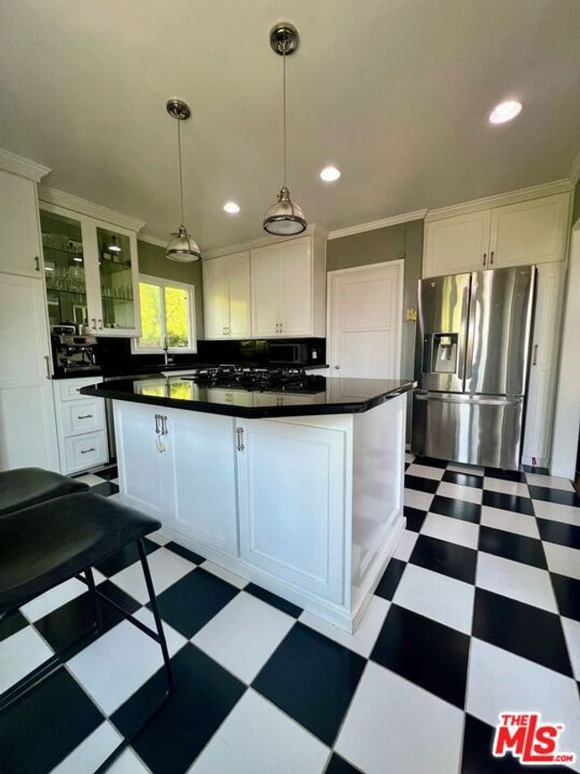 4209 E Theresa St, House other with 2 bedrooms, 1 bathrooms and null parking in Long Beach CA | Image 4
