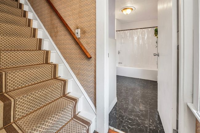 4 3 Rd Rd, House other with 3 bedrooms, 1 bathrooms and 4 parking in Woburn MA | Image 15