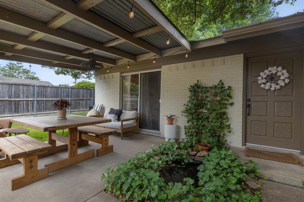 Flicker Ln, Dallas, TX 75238