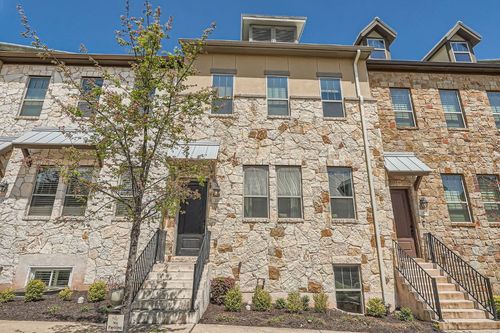 253 Adams St, Georgetown, TX, 78628-3680 | Card Image