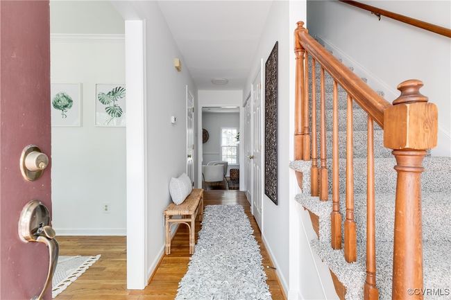 Entry with hardwood floors | Image 5