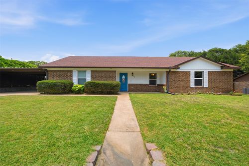 308 Oakwood Ln, Hewitt, TX, 76643-3026 | Card Image