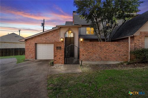 156 Pleasant Grove Ln, Waco, TX, 76712-7718 | Card Image