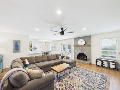 2706 Grennock Dr, Austin, TX, 78745-5959 | Card Image