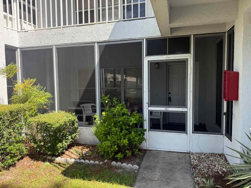 857 Se Mayo Dr, Crystal River, FL, 34429-9054 | Card Image