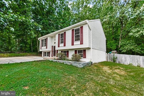 6922 Ridge Way Dr, FREDERICKSBURG, VA, 22407-6276 | Card Image