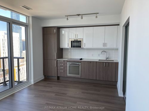 2905-77 Mutual St, Toronto, ON, M5B0B9 | Card Image