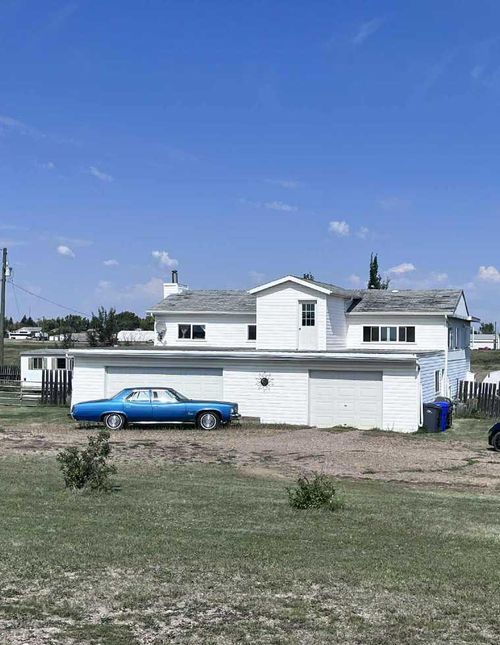 4501 East Service Road, Coronation, AB, T0C1C0 | Card Image