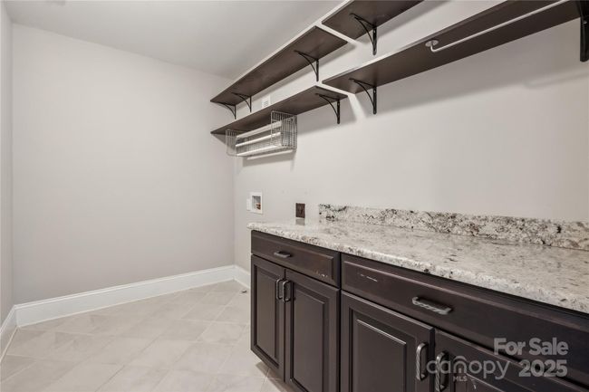 Laundry Room - upper floor | Image 30