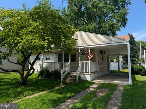 904 Newport Rd, BRISTOL, PA, 19007-2462 | Card Image