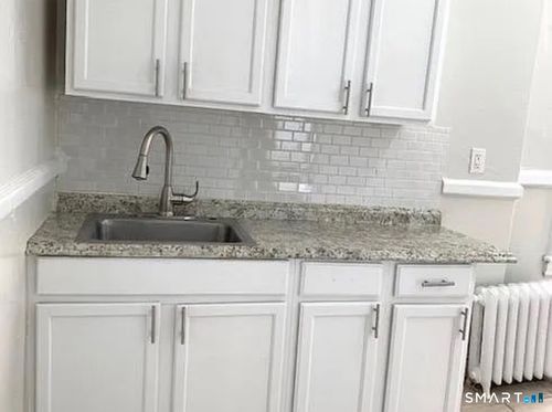 apt-15-1589 Fairfield Ave, Bridgeport, CT, 06605-1952 | Card Image