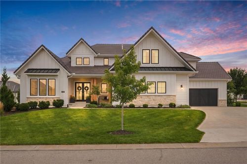10711 W 173rd Ter, Overland Park, KS, 66221-7910 | Card Image