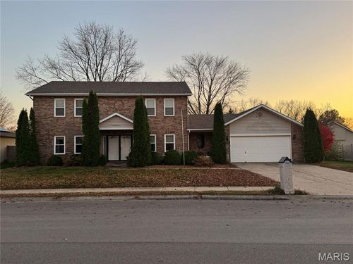 333 Aladar Dr, O Fallon, IL, 62269-3439 | Card Image