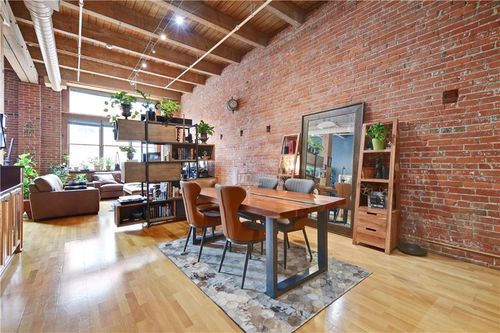 apt-204-306 7th St, Kansas City, MO, 64105-1530 | Card Image
