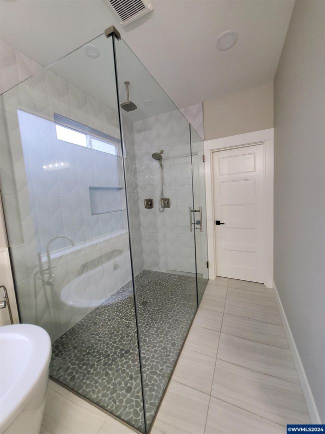 5299 Davis St Se, House other with 4 bedrooms, 3 bathrooms and null parking in Turner OR | Image 32