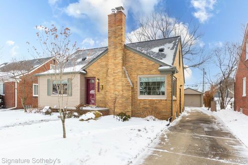 2252 Pembroke Rd, Birmingham, MI, 48009-7505 | Card Image