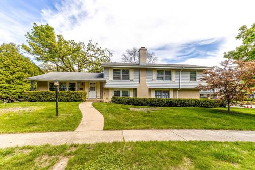 168 Blueberry Rd, Libertyville, IL, 60048-2162 | Card Image