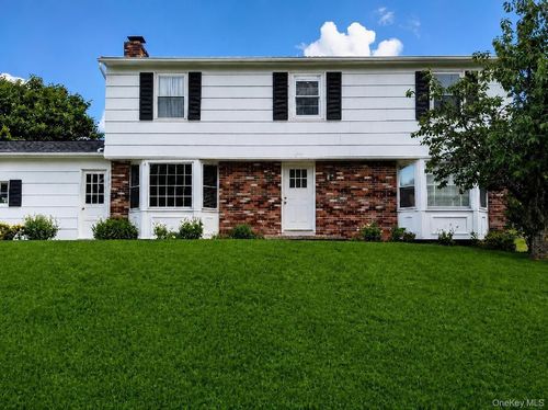 15 Crestview Dr, Pittsford, NY, 14534-2237 | Card Image