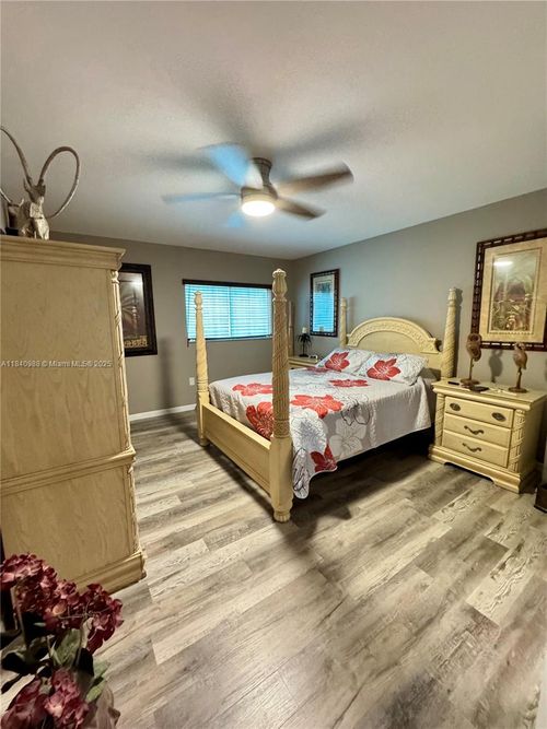 apt-301p-1501 Sw 131st Way, Pembroke Pines, FL, 33027-2419 | Card Image