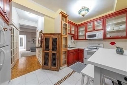 apt-2g-21 Beacon St, Boston, MA, 02108-2805 | Card Image