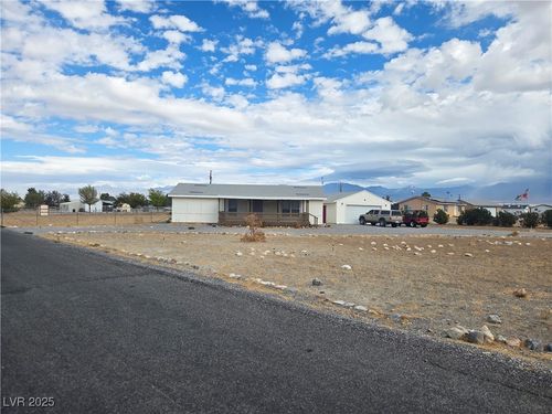 3480 Ramona Ln, Pahrump, NV, 89048-6016 | Card Image