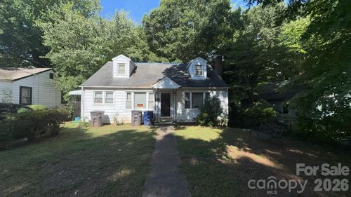 1932 Dacian St, Winston Salem, NC, 27107-2227 | Card Image