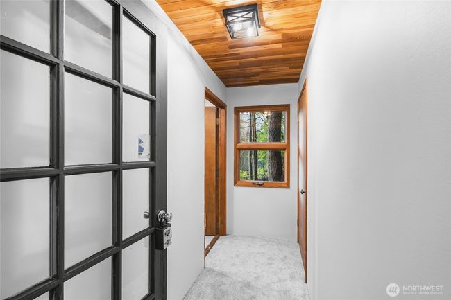 17118 Riverview Way E, House other with 3 bedrooms, 2 bathrooms and null parking in Enumclaw WA | Image 9