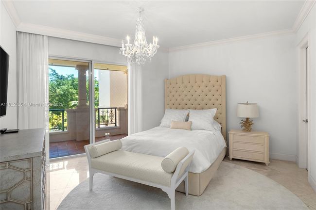 5233 - 5233 Fisher Island Dr, Condo with 4 bedrooms, 5 bathrooms and null parking in Miami Beach FL | Image 40