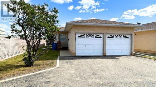 10120 108 Ave, Fort St. John, BC, V1J6N7 | Card Image