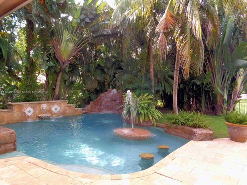 7264 Nw 19th Ct, Pembroke Pines, FL, 33024-1012 | Card Image