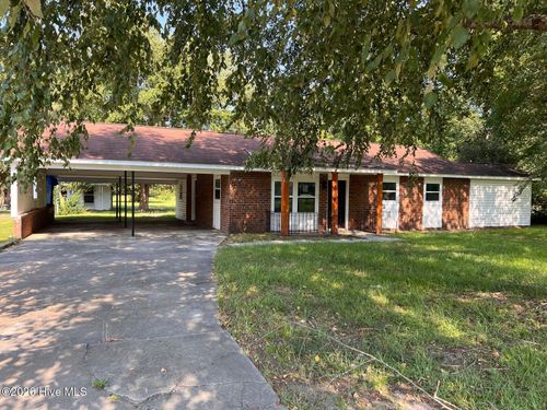 11701 Johns Rd, Laurinburg, NC, 28352-8357 | Card Image