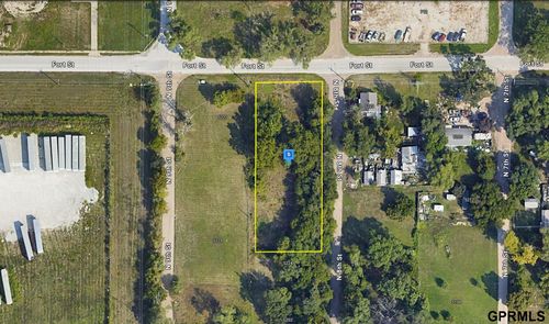5226 N 8th St, Omaha, NE, 68110 | Card Image