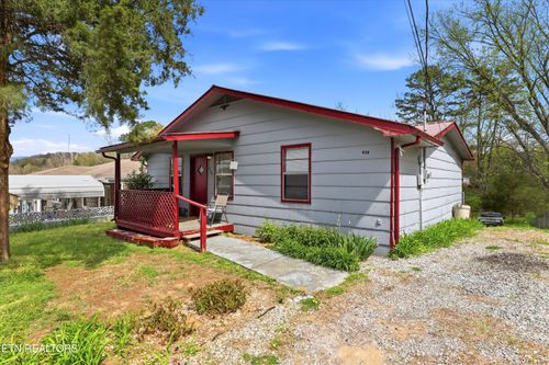 428 Browder Cir, Oliver Springs, TN, 37840-5407 | Card Image