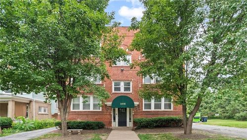 3416 Wyandotte Street, Kansas City, MO, 64111 | Card Image