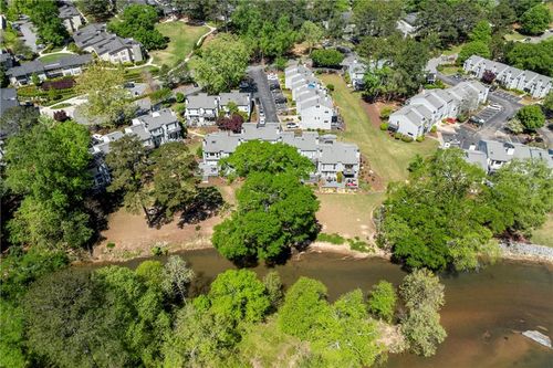 1009 Riverbend Club Dr Se, Atlanta, GA, 30339-2800 | Card Image