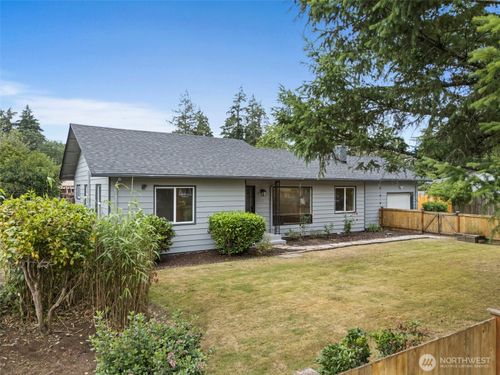 8811 Wildwood Ave Sw, Lakewood, WA, 98498-3555 | Card Image