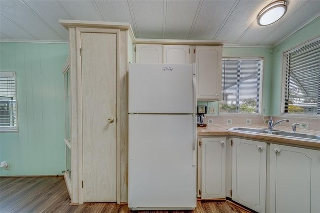 148 Gull Aire Blvd, House other with 2 bedrooms, 2 bathrooms and null parking in OLDSMAR FL | Image 14