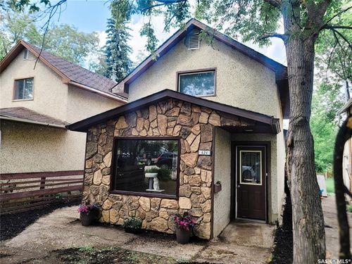 624 14th St W, Prince Albert, SK, S6V3L8 | Card Image