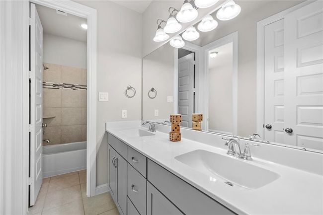 5715 Caper Shores Ln, House other with 5 bedrooms, 4 bathrooms and 2 parking in Sugar Land TX | Image 20