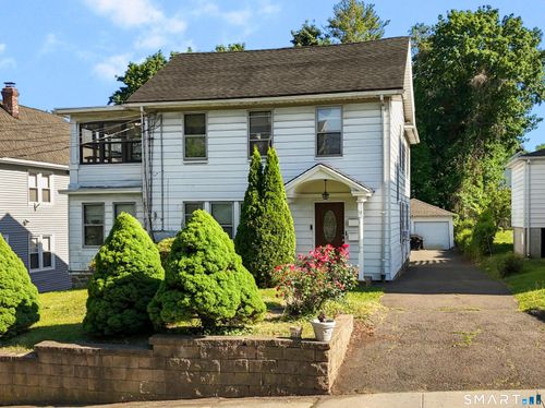 112 Colonial Rd, Stamford, CT, 06906-1656 | Card Image