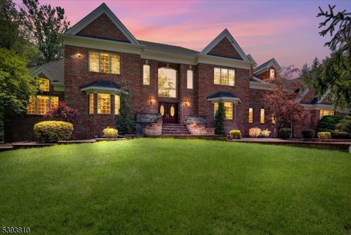 27 Parkwood Ln, Basking Ridge, NJ, 07920-2912 | Card Image