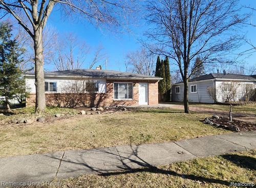 23198 Colgate St, Farmington Hills, MI, 48336-3624 | Card Image