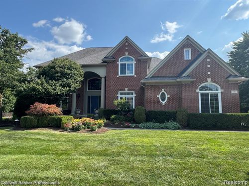 171 Millstone Dr, Troy, MI, 48084-1738 | Card Image