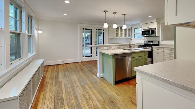 6927 Perrysville Ave, House other with 3 bedrooms, 3 bathrooms and 2 parking in Ben Avon PA | Image 5