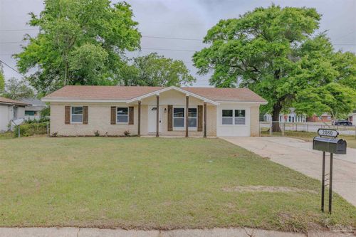 2080 Elaine Cir, Pensacola, FL, 32504 | Card Image