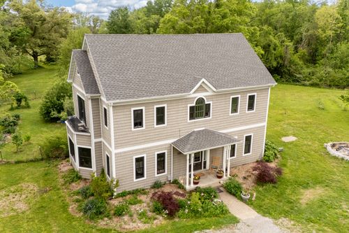 1215 Trolley Rd, Eldorado, IL, 62930-1044 | Card Image